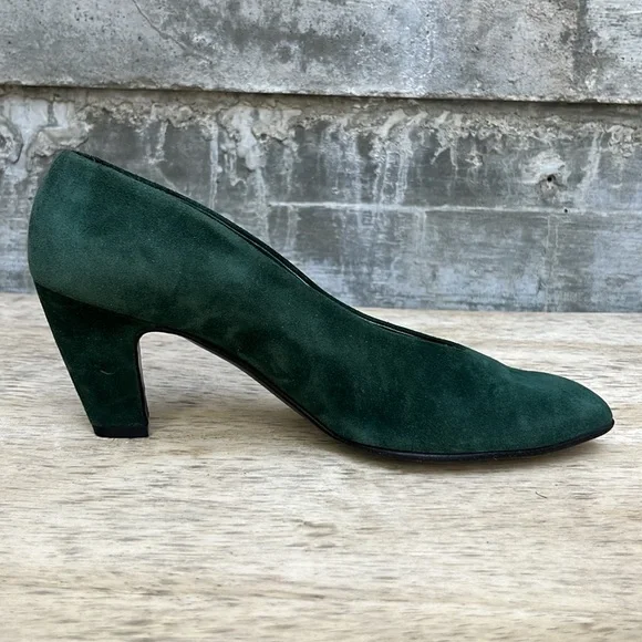 Petra Green Suede Medium Heels made in Florence Italy Vintage EUC - Picture 6 of 9